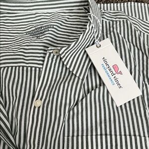 Vineyard Vines cover up. XL Classic cypress/green and White Stripe!  New.